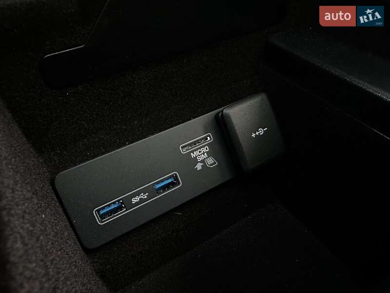 Купе Jaguar F-Type 2023 в Киеве фото 60 Купе Jaguar F-Type 2023 в Киеве