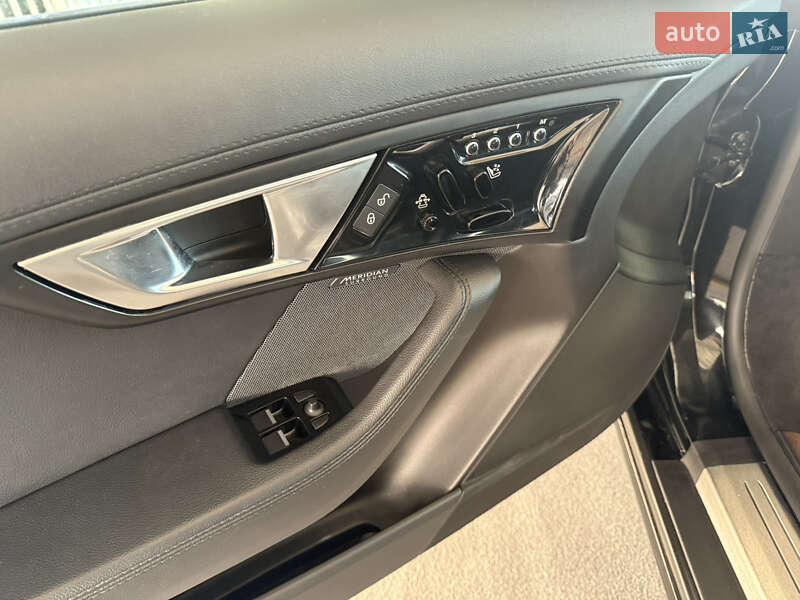 Купе Jaguar F-Type 2015 в Киеве