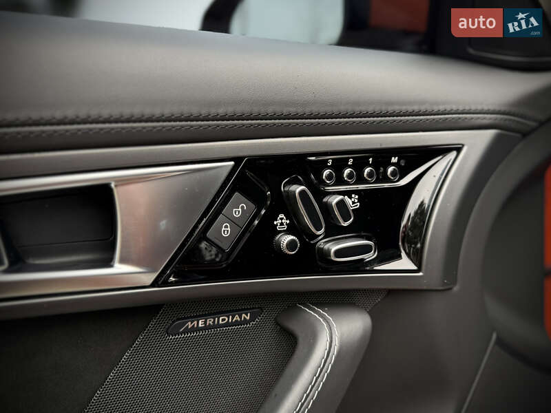 Купе Jaguar F-Type 2016 в Одесі