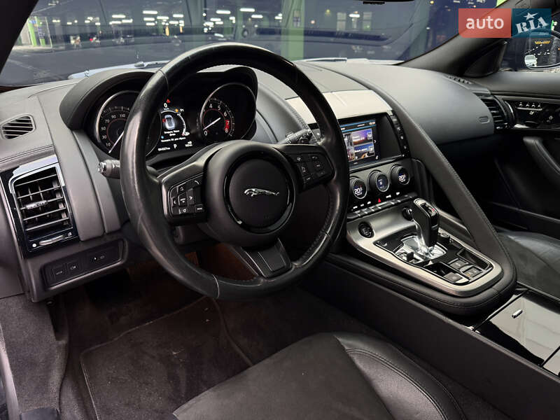 Купе Jaguar F-Type 2015 в Киеве фото 24 Купе Jaguar F-Type 2015 в Киеве