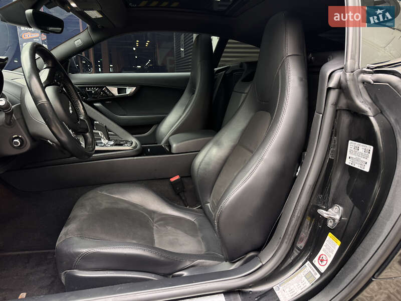 Купе Jaguar F-Type 2015 в Киеве фото 41 Купе Jaguar F-Type 2015 в Киеве