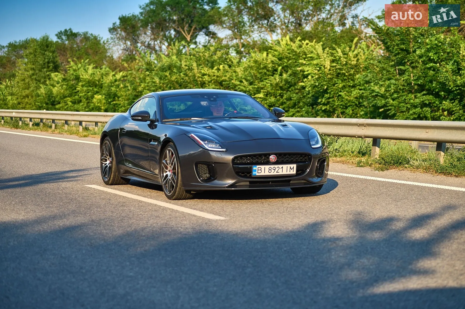 2019 Jaguar F-Type - мініатюра 2