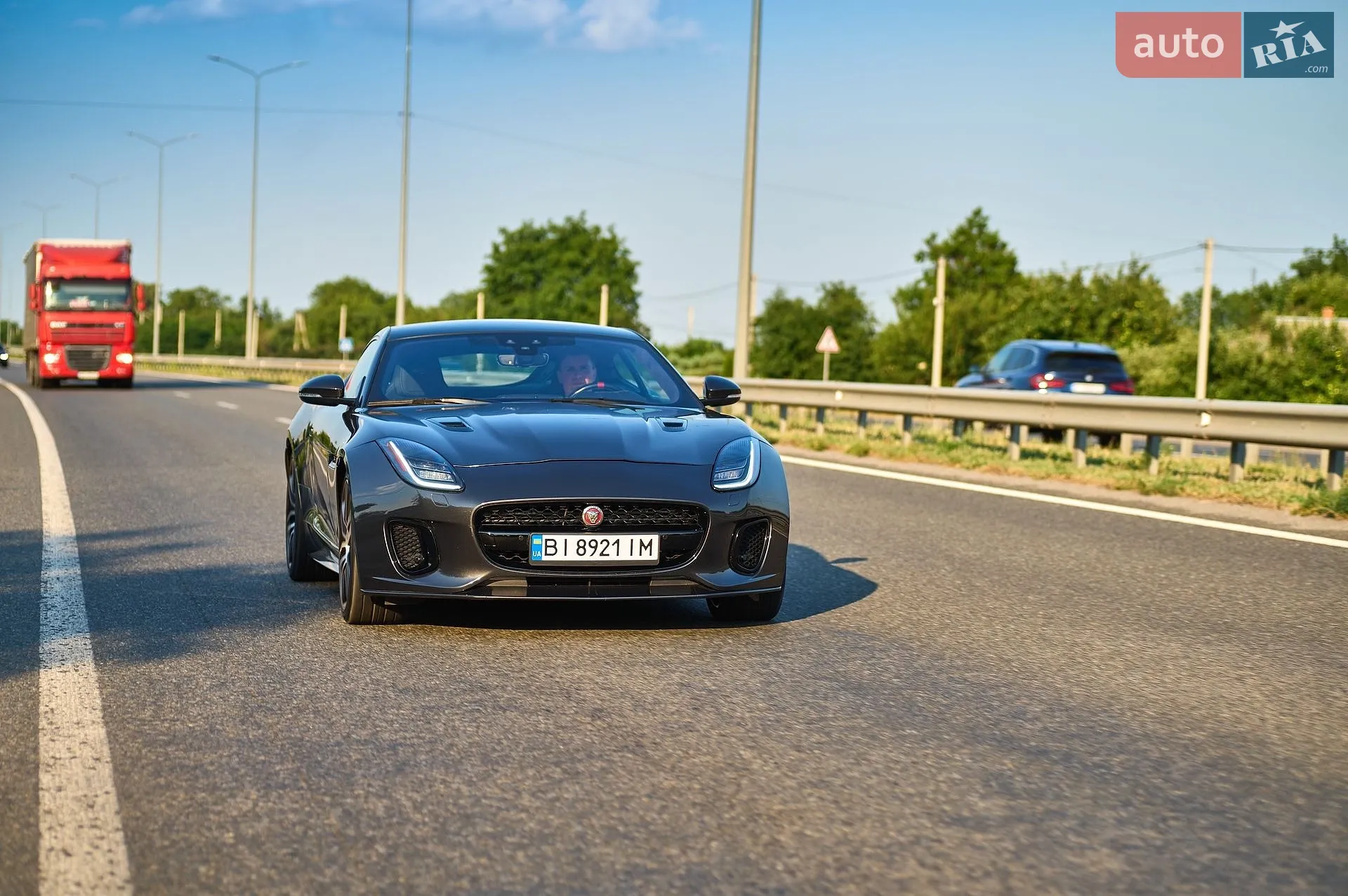 2019 Jaguar F-Type - мініатюра 3