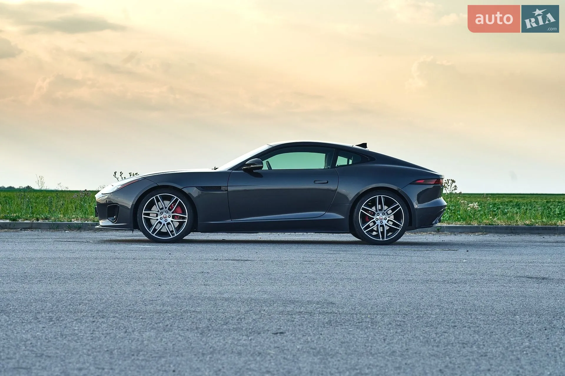 2019 Jaguar F-Type - мініатюра 12
