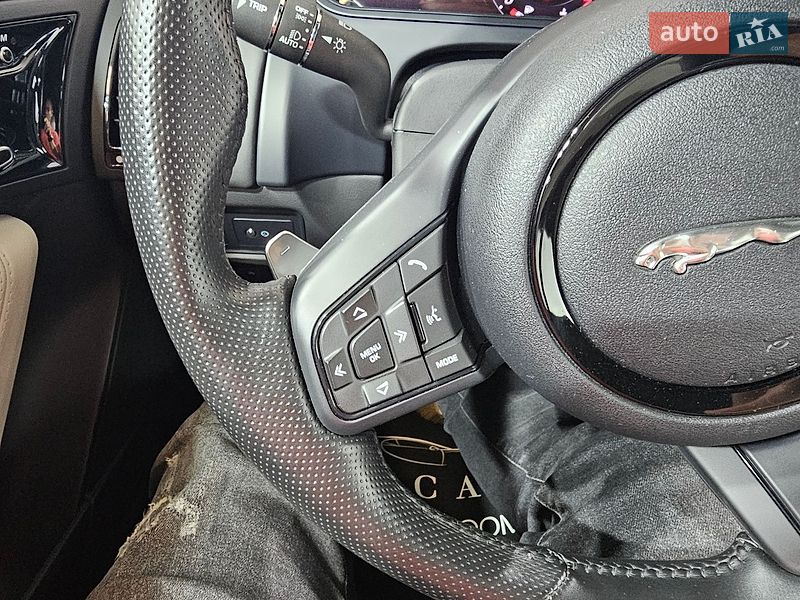 Купе Jaguar F-Type 2020 в Киеве фото 40 Купе Jaguar F-Type 2020 в Киеве