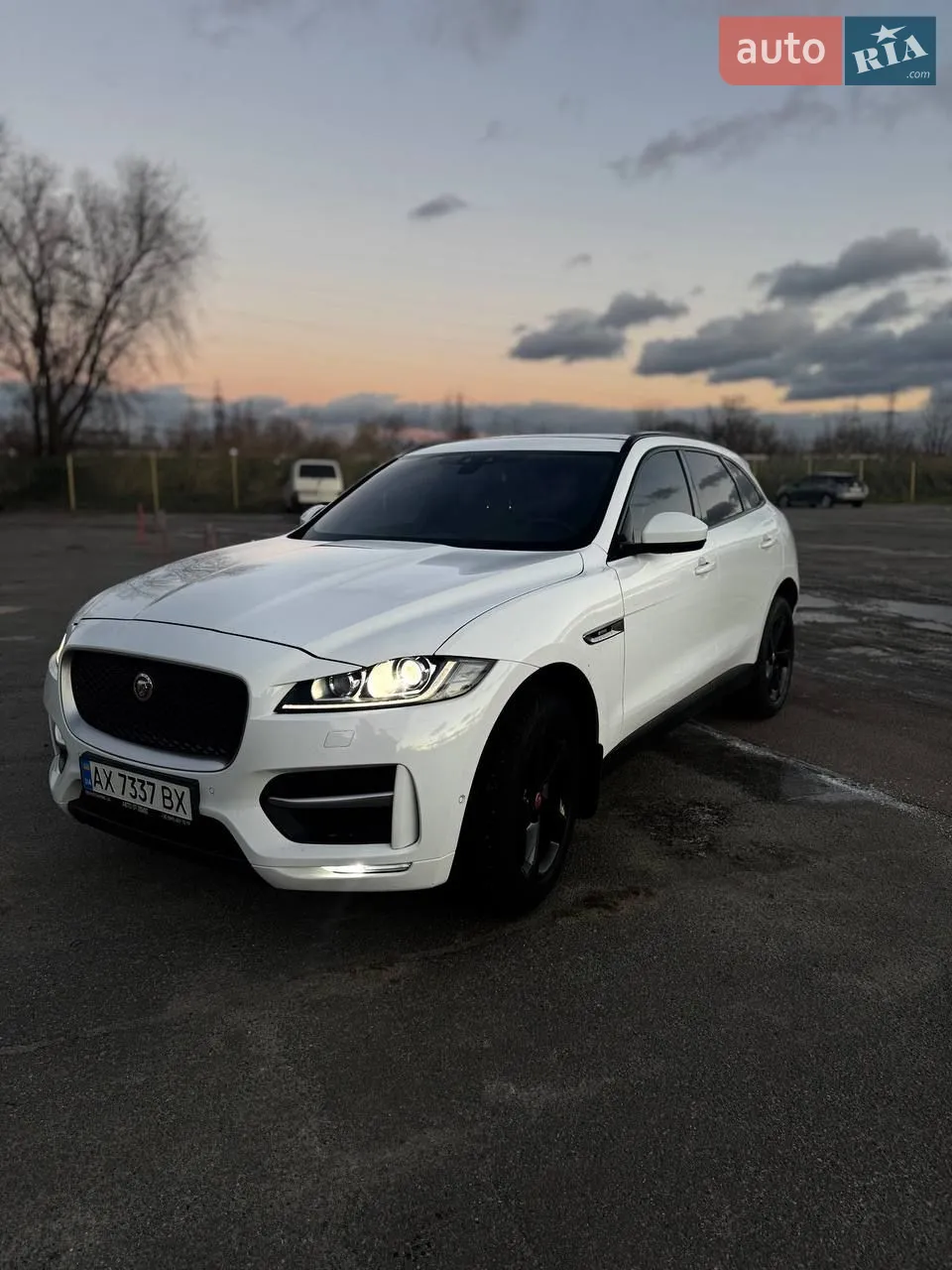 2018 Jaguar F-Pace - мініатюра 18