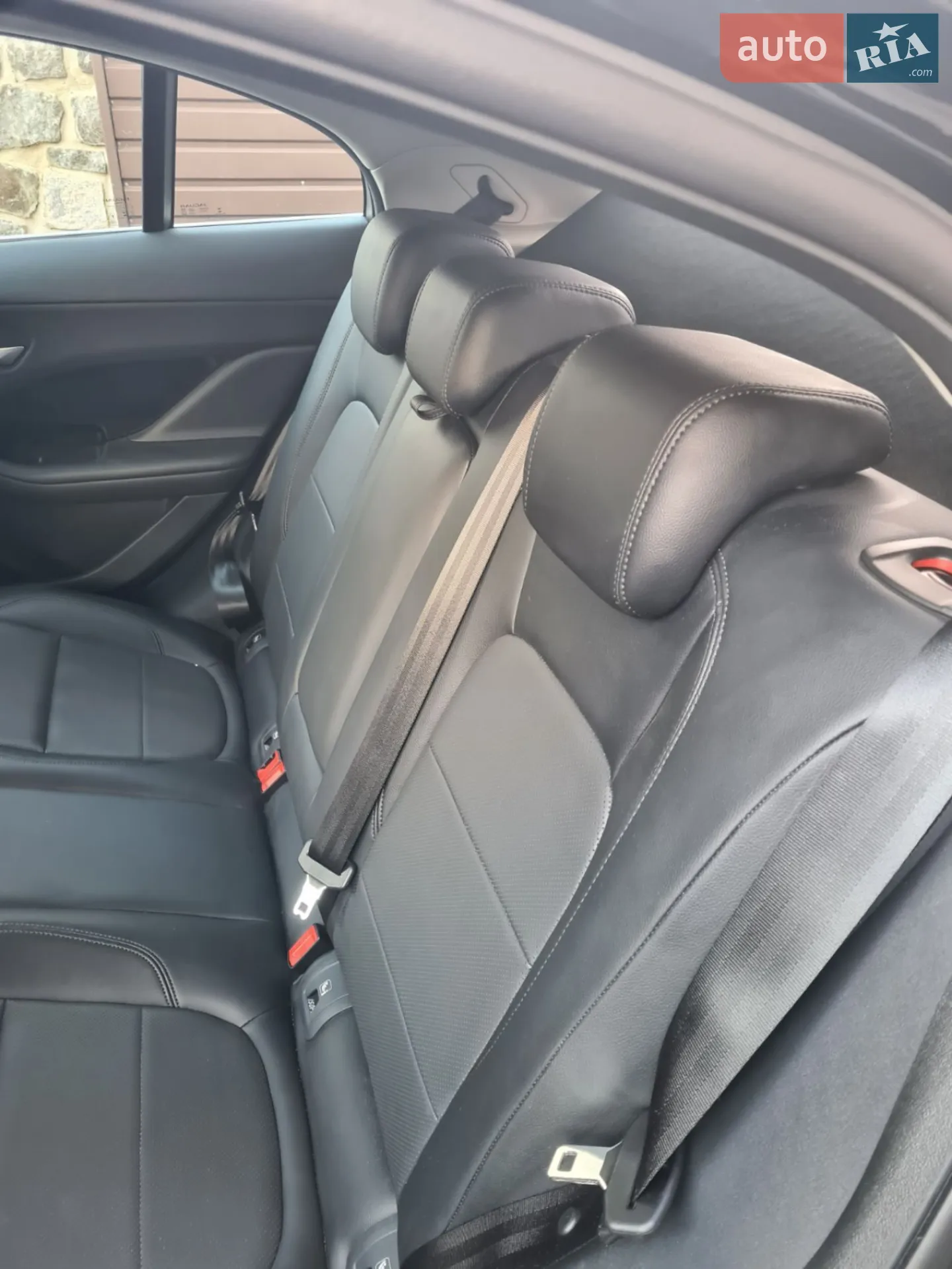 2019 Jaguar I-Pace - мініатюра 17