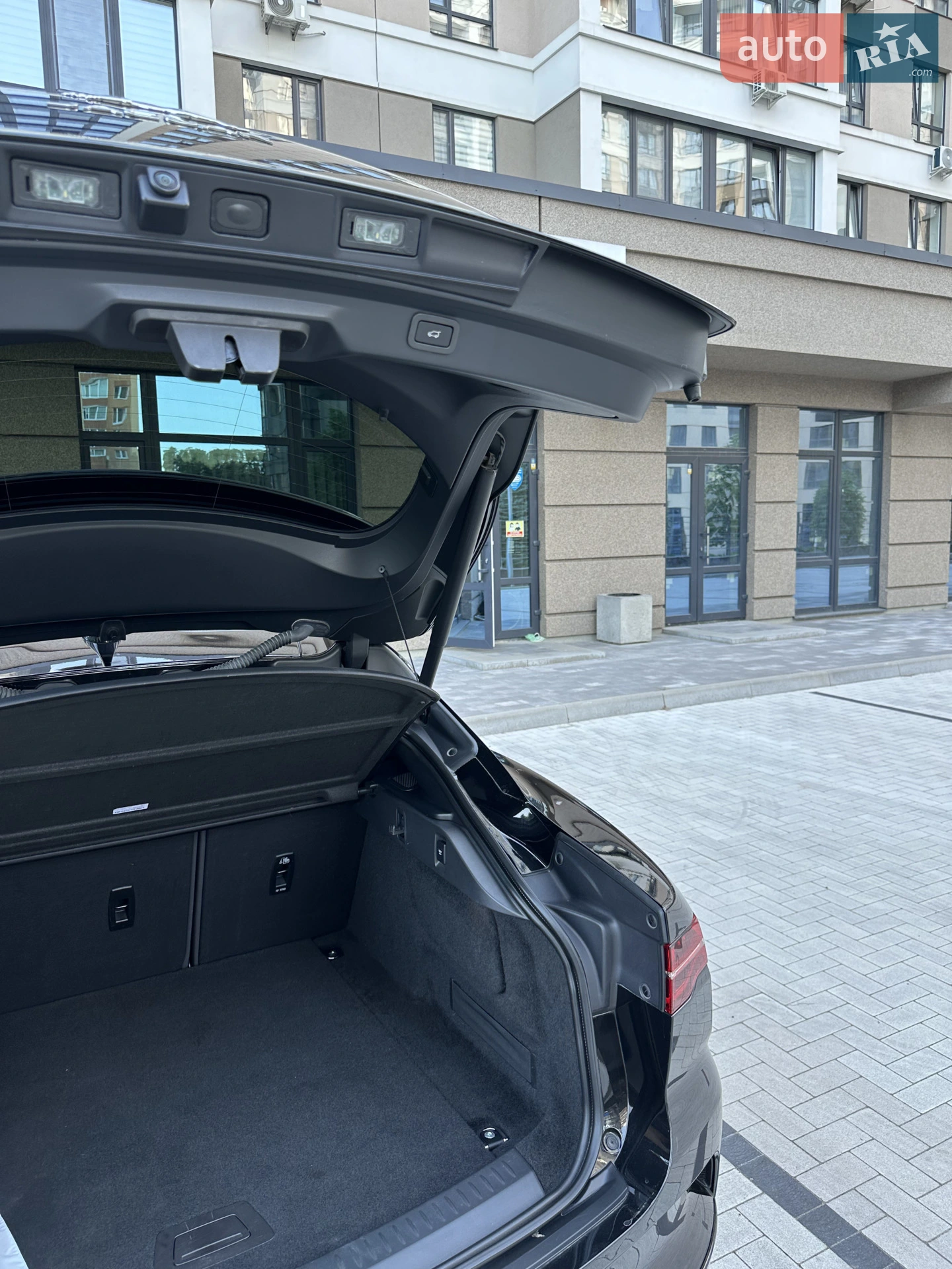 2020 Jaguar I-Pace - мініатюра 15