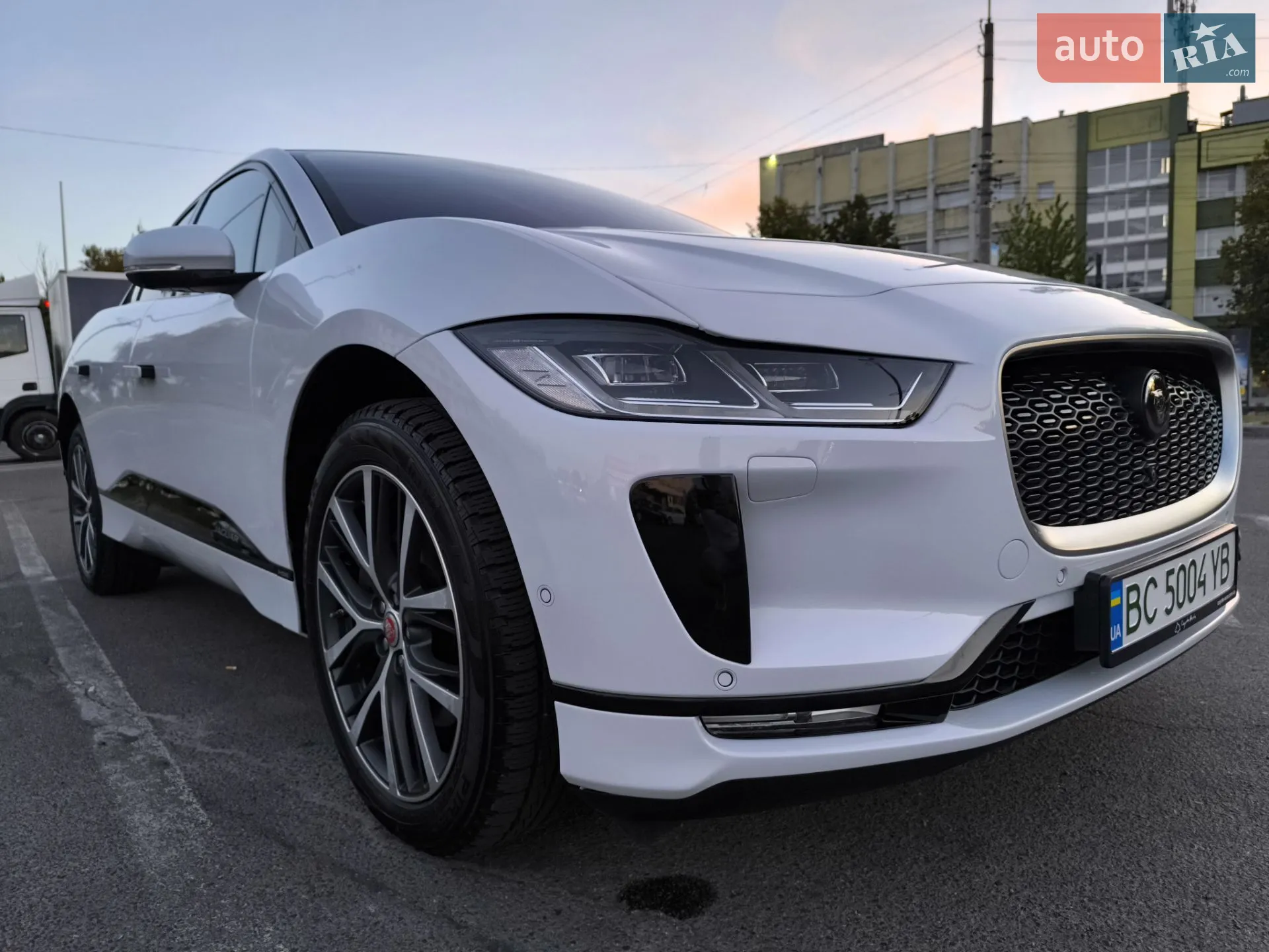 2019 Jaguar I-Pace - мініатюра 2