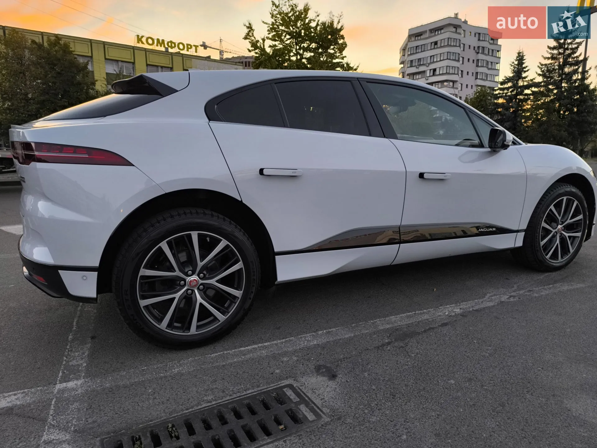 2019 Jaguar I-Pace - мініатюра 3