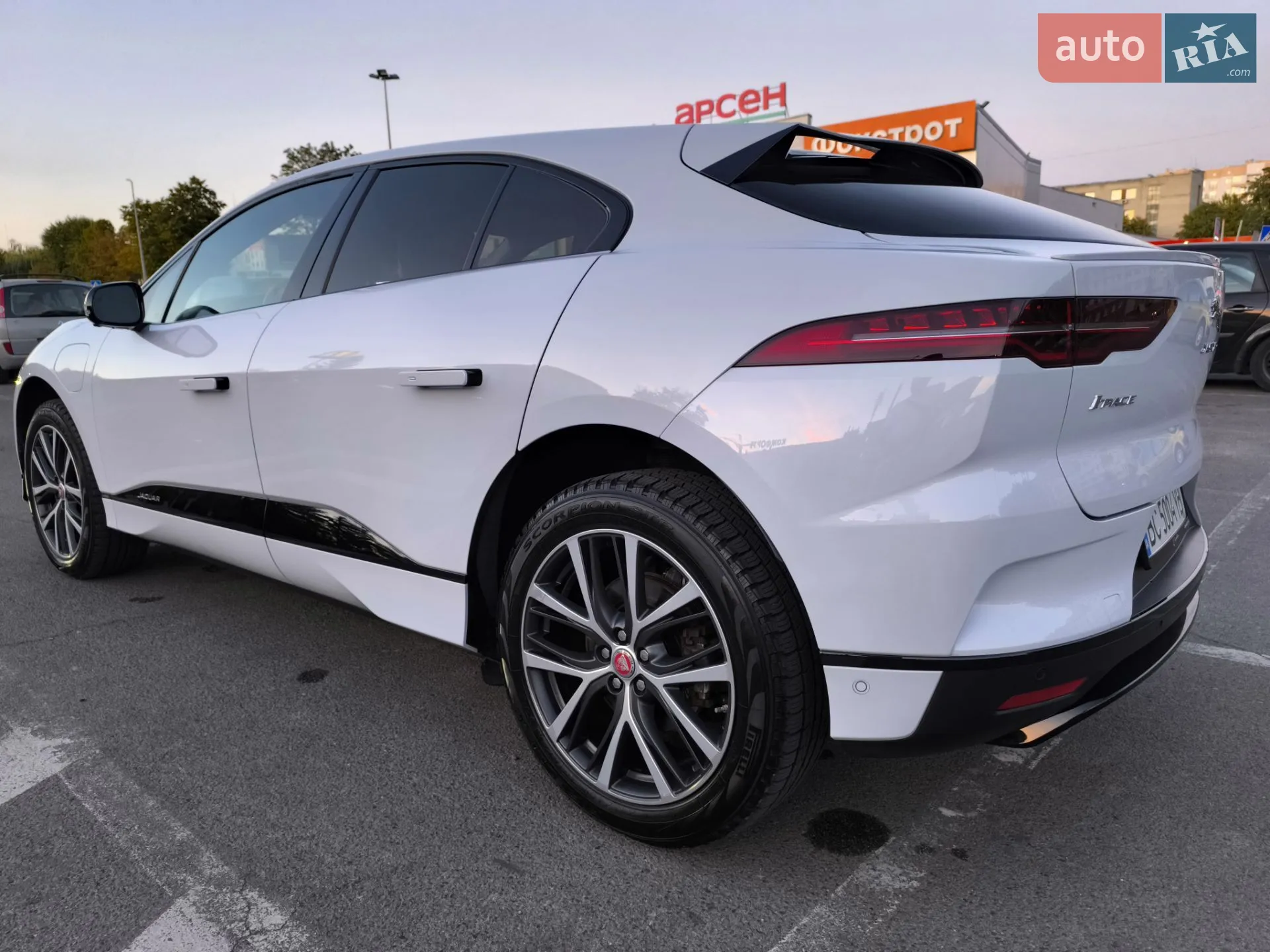 2019 Jaguar I-Pace - мініатюра 6