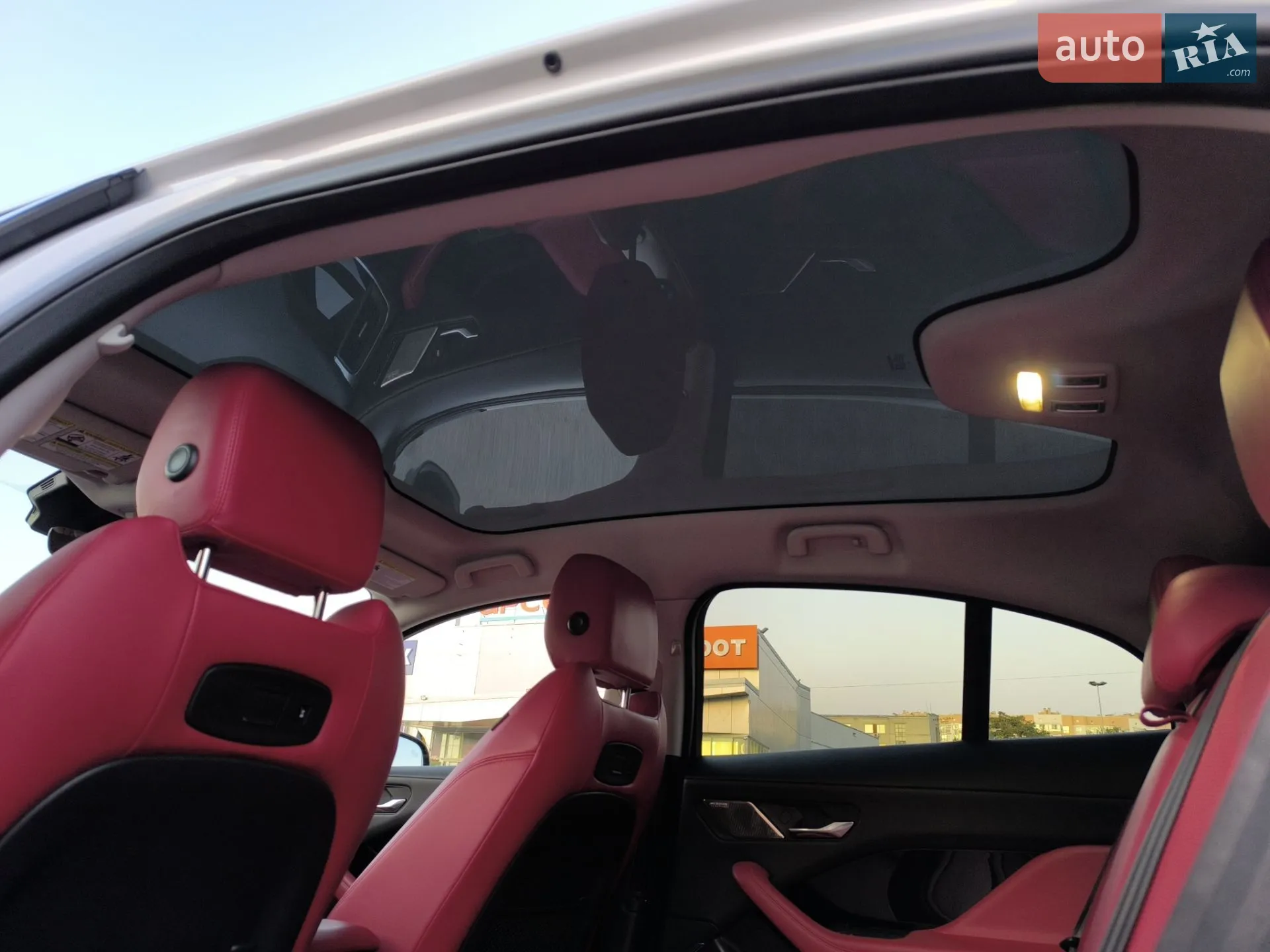 2019 Jaguar I-Pace - мініатюра 12