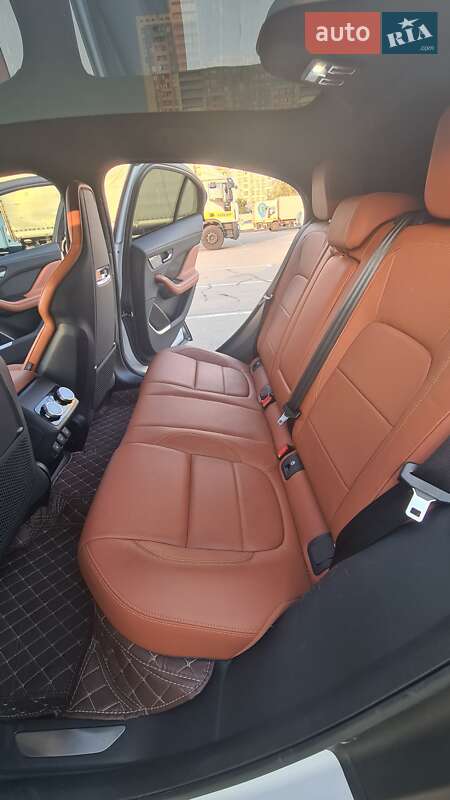 Внедорожник / Кроссовер Jaguar I-Pace 2018 в Киеве фото 35 Внедорожник / Кроссовер Jaguar I-Pace 2018 в Киеве