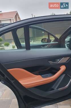 Позашляховик / Кросовер Jaguar I-Pace 2019 в 