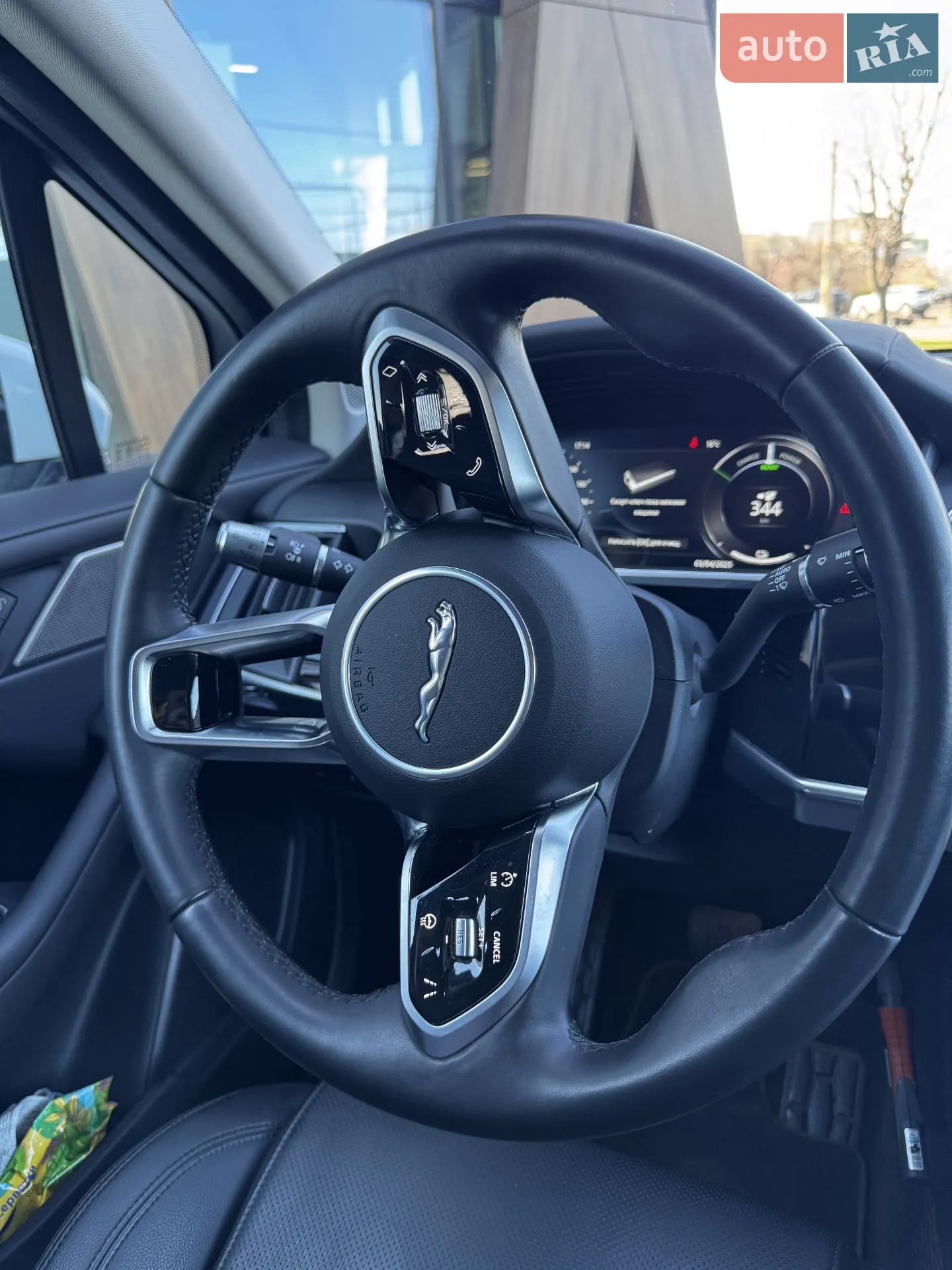 2019 Jaguar I-Pace - мініатюра 26
