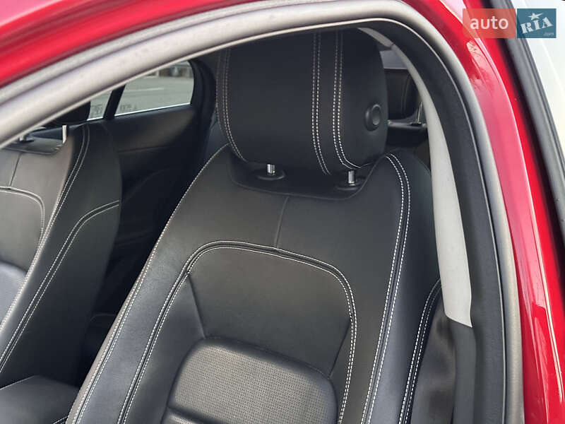 Внедорожник / Кроссовер Jaguar I-Pace 2019 в Киеве
