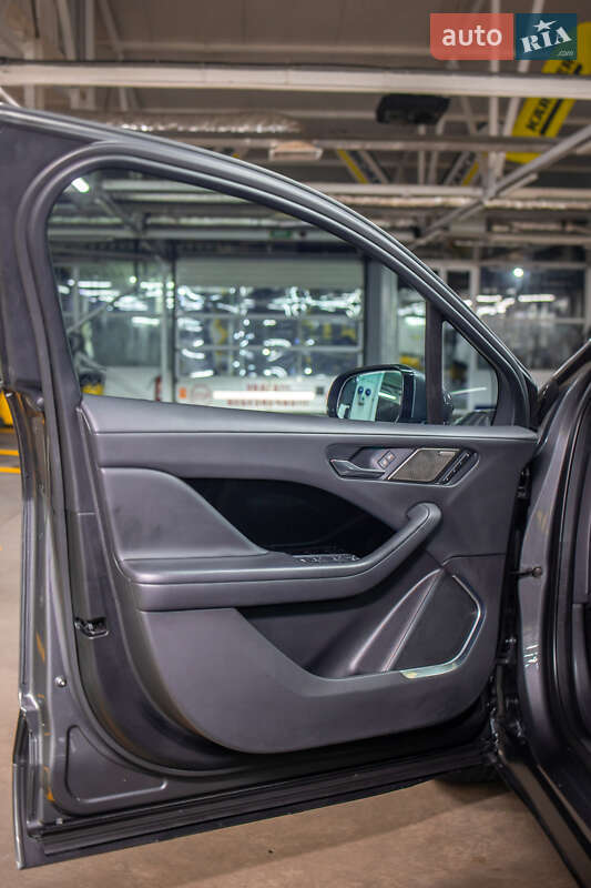 Внедорожник / Кроссовер Jaguar I-Pace 2018 в Черновцах фото 77 Внедорожник / Кроссовер Jaguar I-Pace 2018 в Черновцах