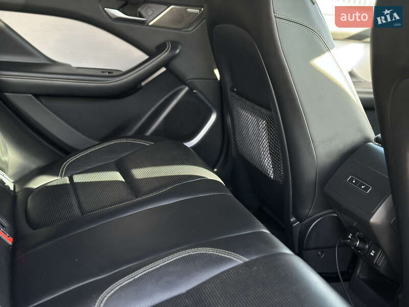 Внедорожник / Кроссовер Jaguar I-Pace 2018 в Староконстантинове фото 24 Внедорожник / Кроссовер Jaguar I-Pace 2018 в Староконстантинове