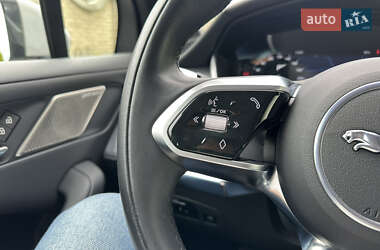 Позашляховик / Кросовер Jaguar I-Pace 2021 в 