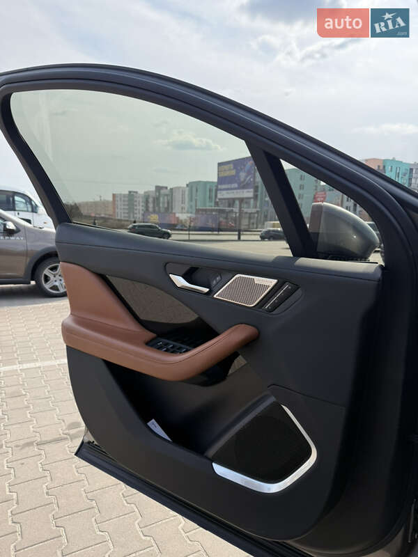 Позашляховик / Кросовер Jaguar I-Pace 2018 в Києві