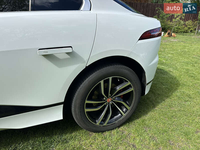 Внедорожник / Кроссовер Jaguar I-Pace 2019 в Киеве