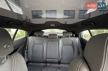 Позашляховик / Кросовер Jaguar I-Pace 2021 в 