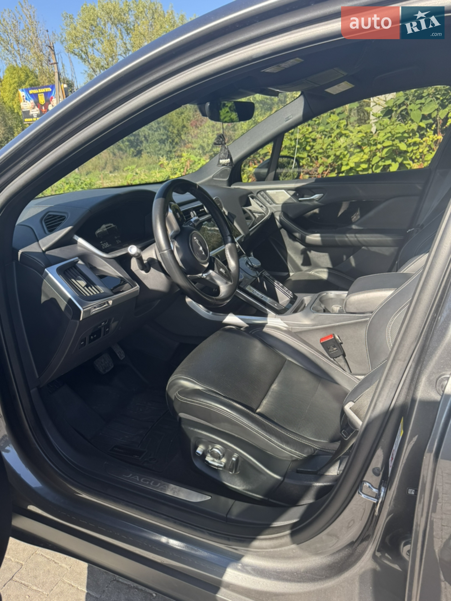 2019 Jaguar I-Pace - мініатюра 5