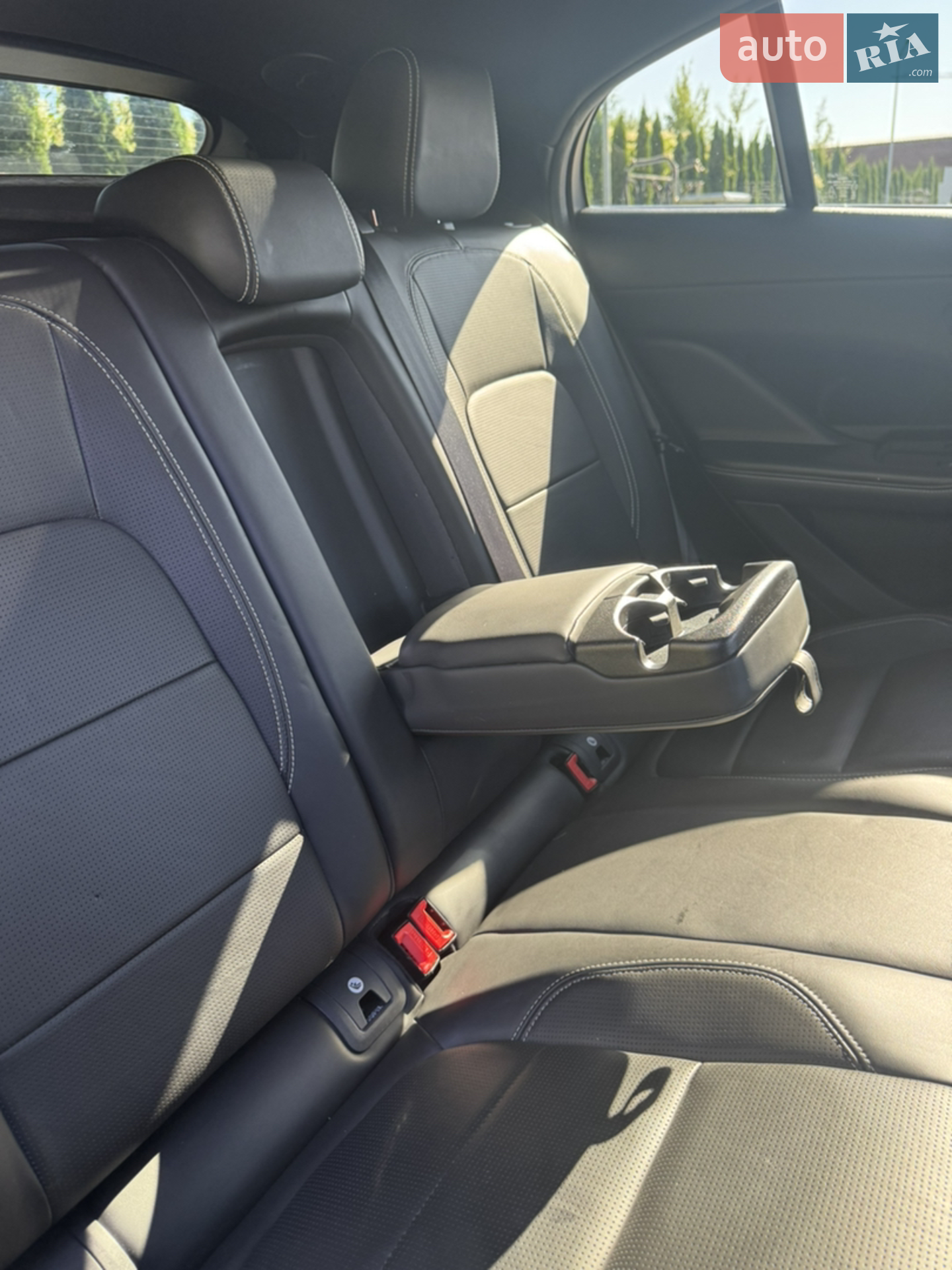 2019 Jaguar I-Pace - мініатюра 27