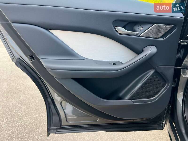 Позашляховик / Кросовер Jaguar I-Pace 2018 в Києві
