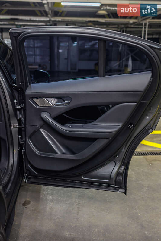 Позашляховик / Кросовер Jaguar I-Pace 2019 в Чернівцях