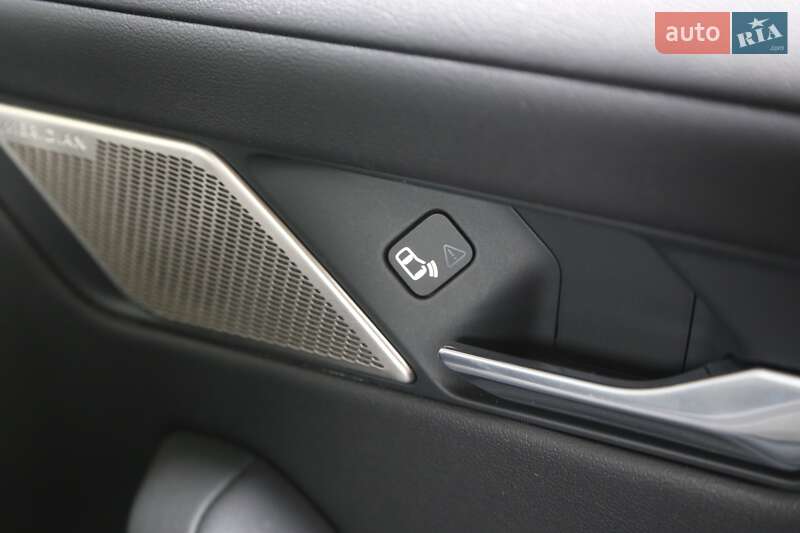 Внедорожник / Кроссовер Jaguar I-Pace 2019 в Киеве