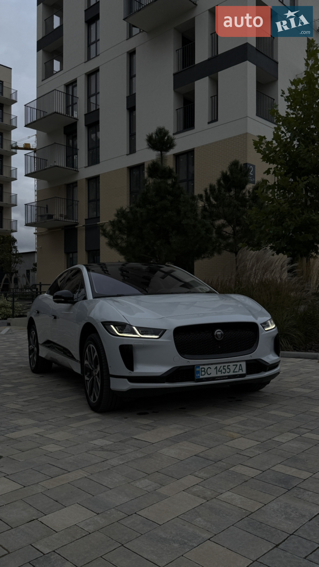 2019 Jaguar I-Pace - мініатюра 2