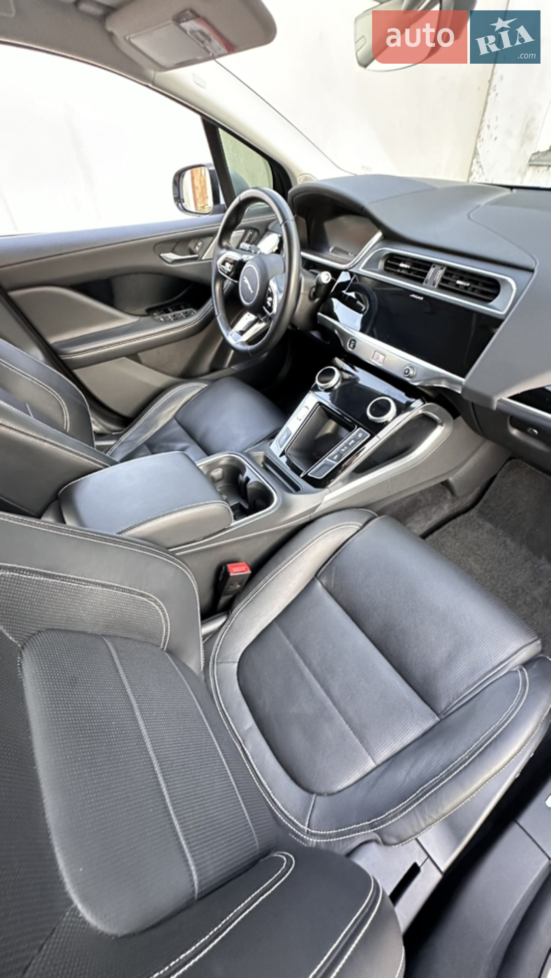 2019 Jaguar I-Pace - мініатюра 19