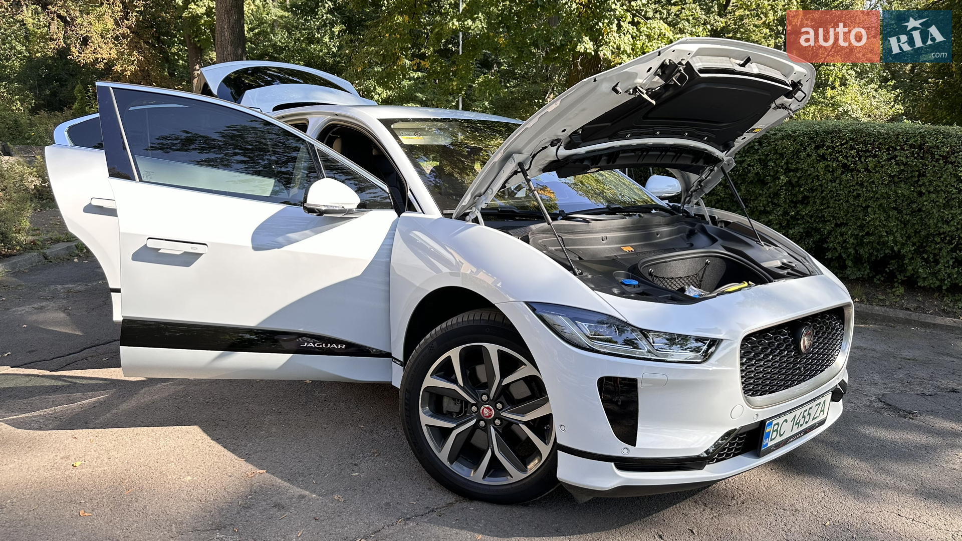 2019 Jaguar I-Pace - мініатюра 15