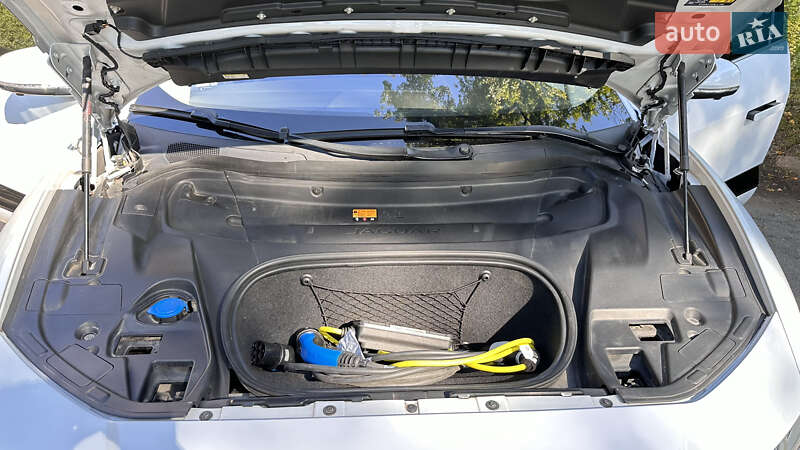 Внедорожник / Кроссовер Jaguar I-Pace 2019 в Львове фото 23 Внедорожник / Кроссовер Jaguar I-Pace 2019 в Львове