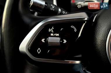 Позашляховик / Кросовер Jaguar I-Pace 2018 в 