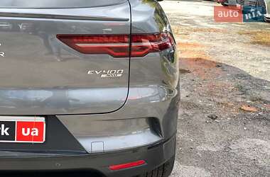 Позашляховик / Кросовер Jaguar I-Pace 2020 в 