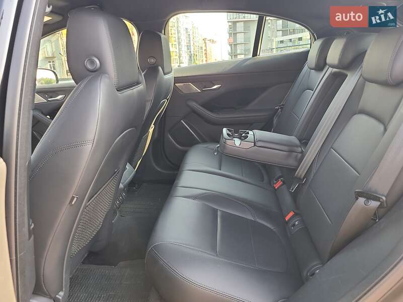 Позашляховик / Кросовер Jaguar I-Pace 2018 в Львові фото 15 Позашляховик / Кросовер Jaguar I-Pace 2018 в Львові