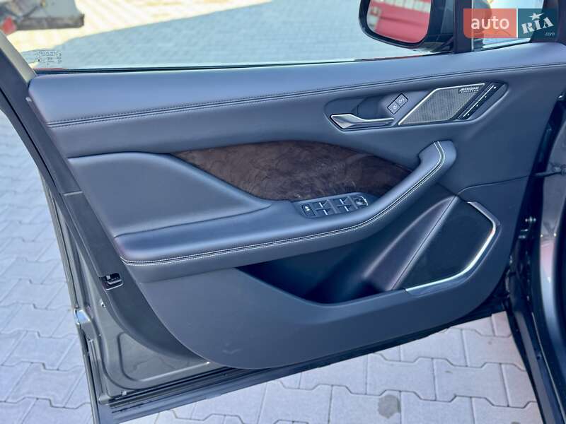 Позашляховик / Кросовер Jaguar I-Pace 2019 в Чернівцях