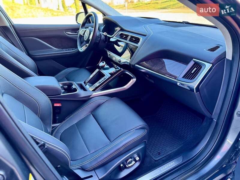 Позашляховик / Кросовер Jaguar I-Pace 2019 в Чернівцях