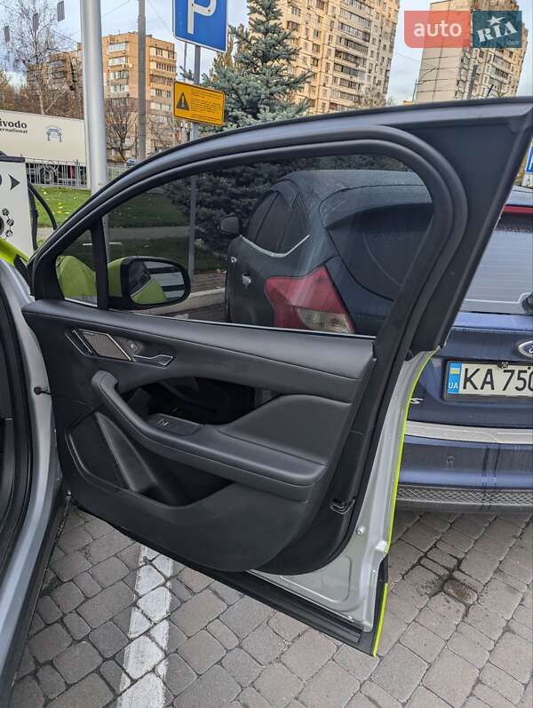 Внедорожник / Кроссовер Jaguar I-Pace 2018 в Киеве фото 16 Внедорожник / Кроссовер Jaguar I-Pace 2018 в Киеве
