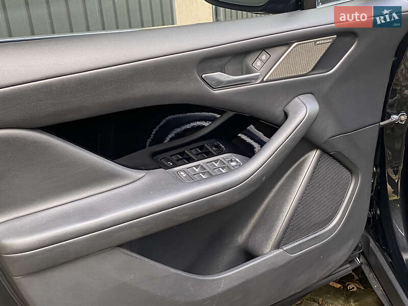 Позашляховик / Кросовер Jaguar I-Pace 2020 в Львові фото 39 Позашляховик / Кросовер Jaguar I-Pace 2020 в Львові