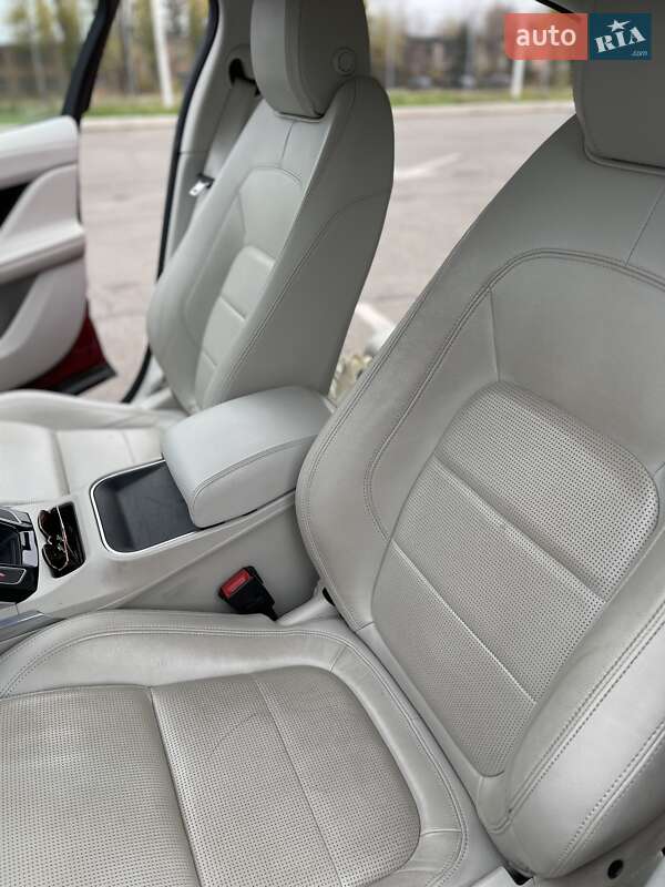 Позашляховик / Кросовер Jaguar I-Pace 2018 в Кривому Розі фото 114 Позашляховик / Кросовер Jaguar I-Pace 2018 в Кривому Розі