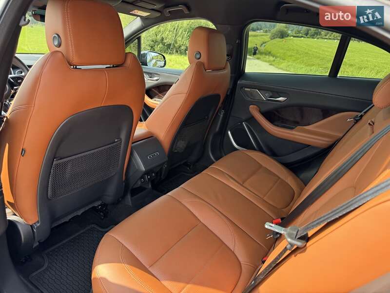 Позашляховик / Кросовер Jaguar I-Pace 2020 в Києві