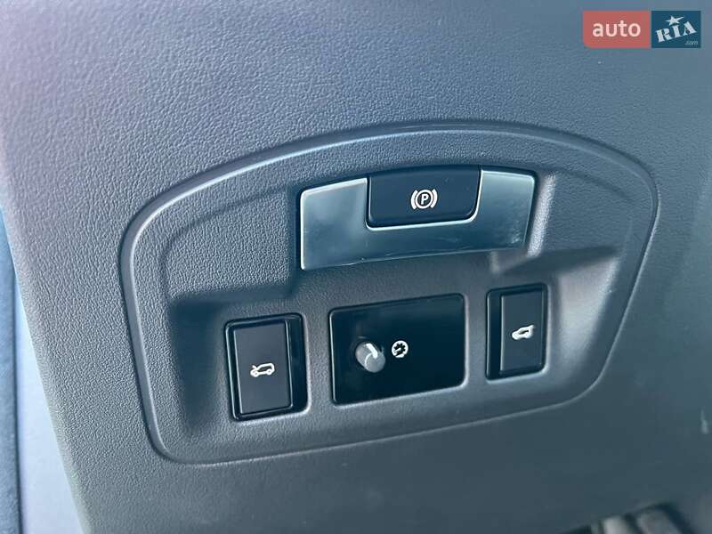 Позашляховик / Кросовер Jaguar I-Pace 2018 в Львові фото 21 Позашляховик / Кросовер Jaguar I-Pace 2018 в Львові