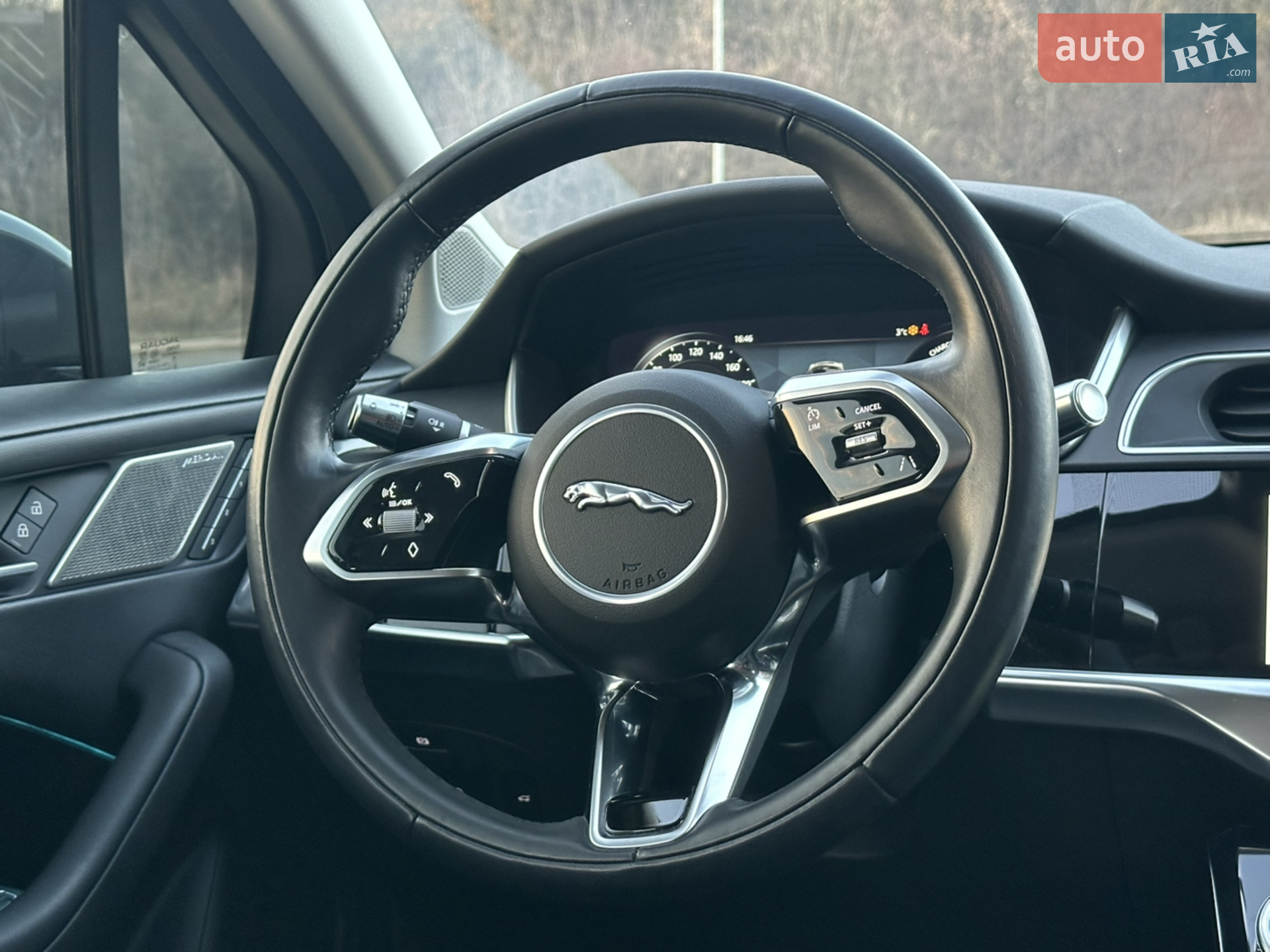 2020 Jaguar I-Pace - мініатюра 3
