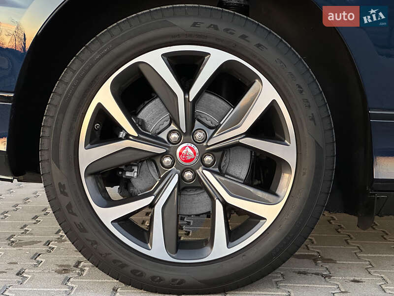 Позашляховик / Кросовер Jaguar I-Pace 2021 в Тернополі