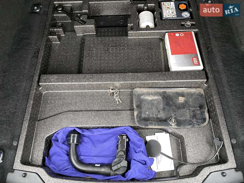 Позашляховик / Кросовер Jaguar I-Pace 2019 в Львові фото 80 Позашляховик / Кросовер Jaguar I-Pace 2019 в Львові