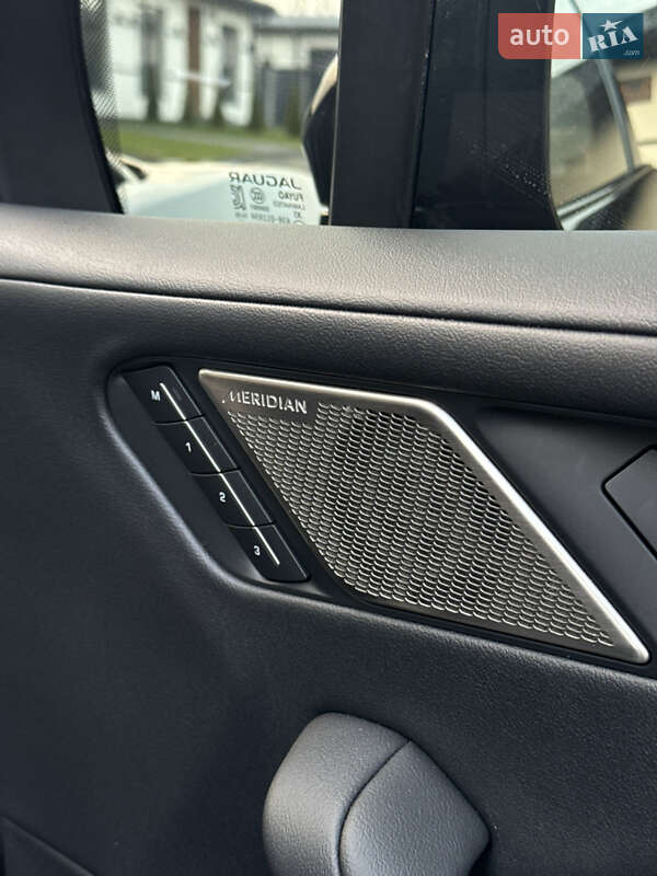 Внедорожник / Кроссовер Jaguar I-Pace 2019 в Вараше фото 19 Внедорожник / Кроссовер Jaguar I-Pace 2019 в Вараше