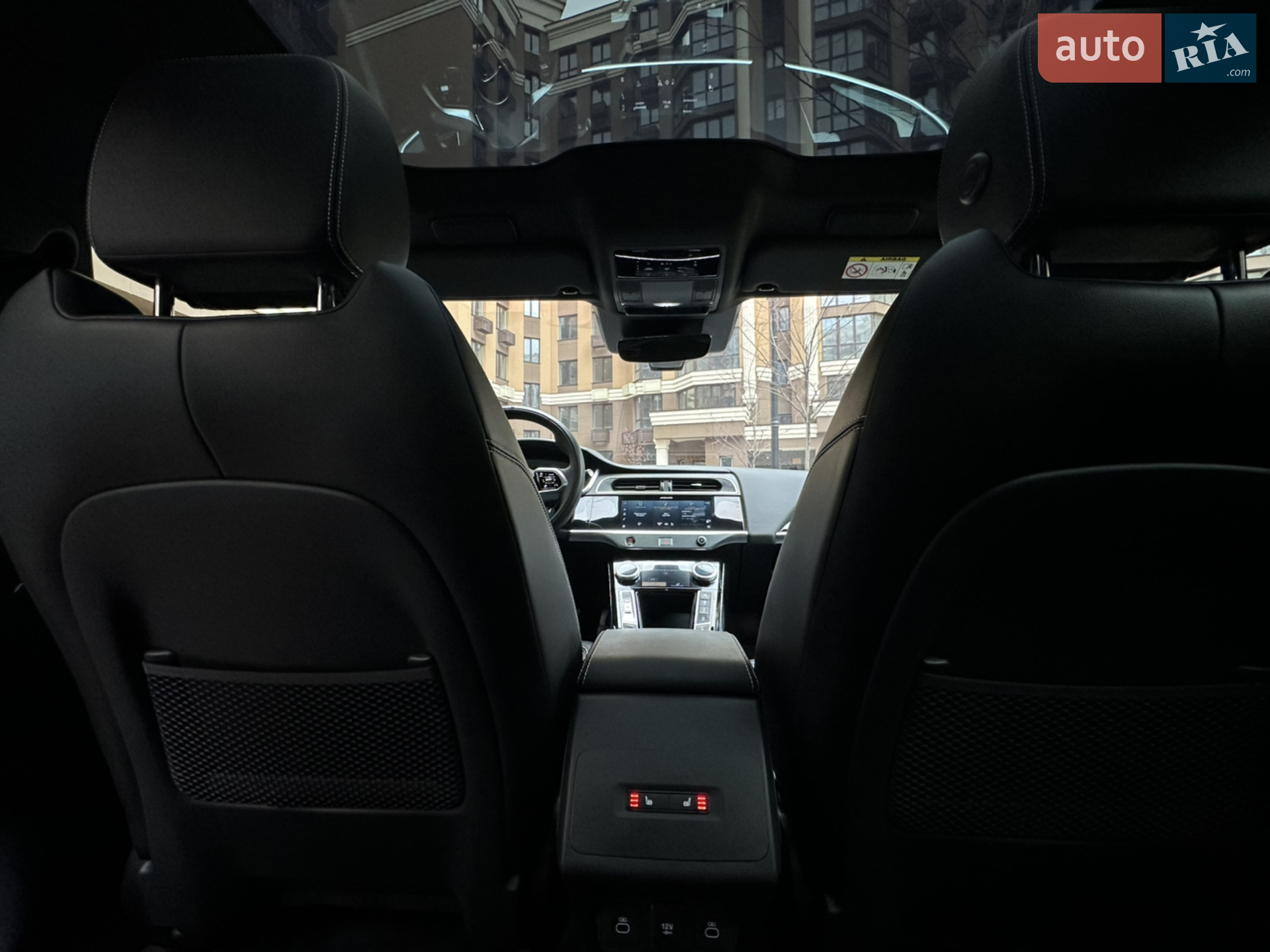 2023 Jaguar I-Pace - мініатюра 31